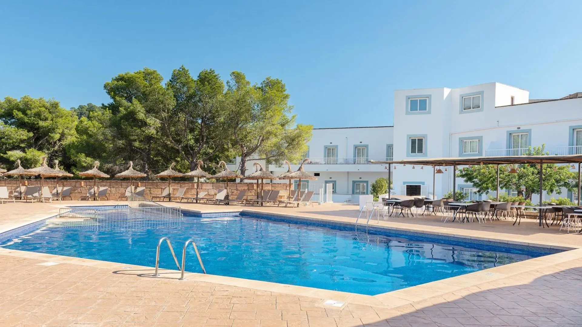 Apartamentos Villa Real Camp De Mar 0*,
